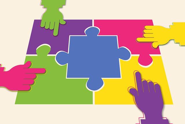 Hands Puzzle Parts Article Finger  - geralt / Pixabay